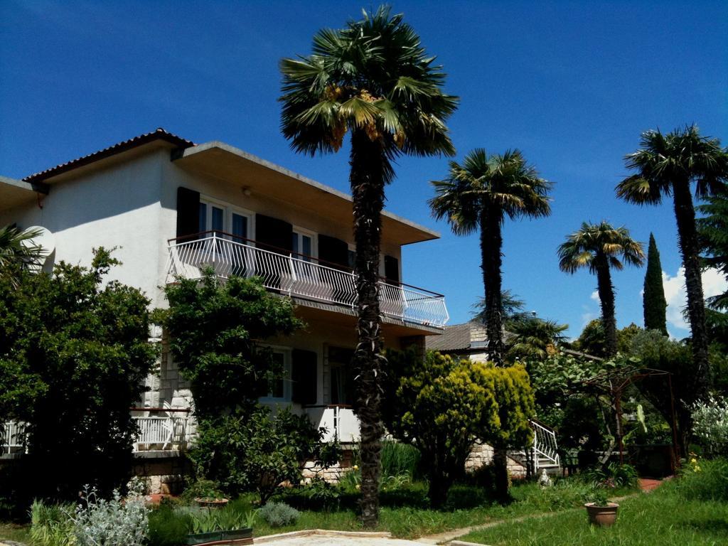 Accommodation Vitalio Umag Bagian luar foto