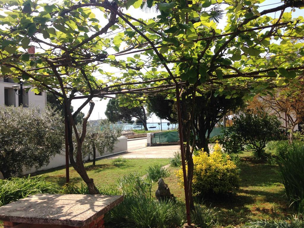 Accommodation Vitalio Umag Bagian luar foto